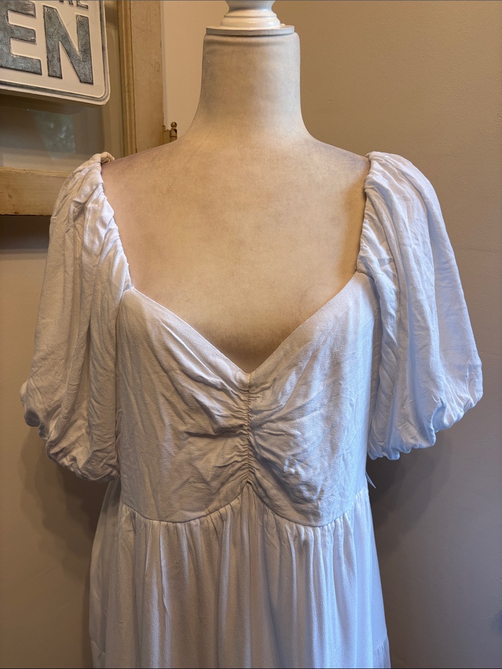 Arula Tiered Puff Sleeve Midi Dress White NWT - Picture 4 of 9